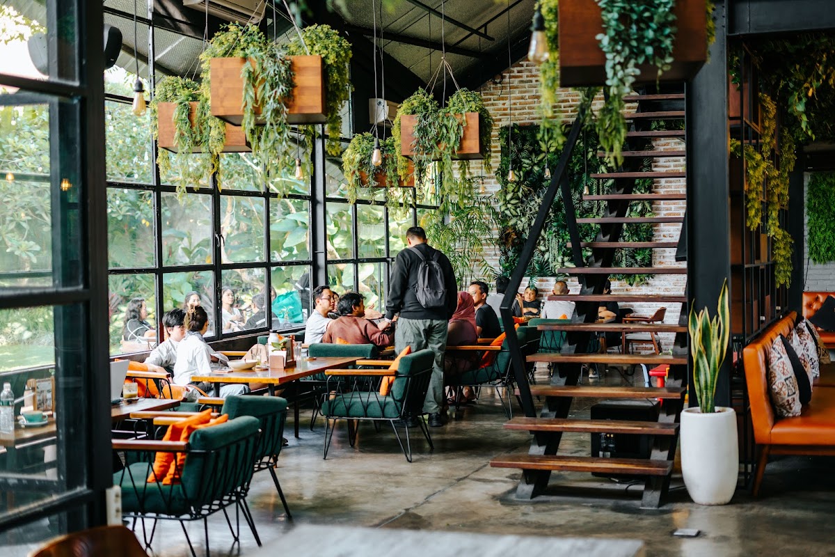 Loh Coffee & Eatery