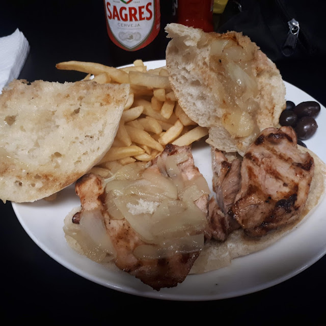 Bifana Com Batata Frita E Um Sagres
