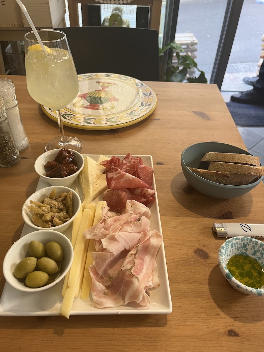 Osteria De Gustibus - Photo 4