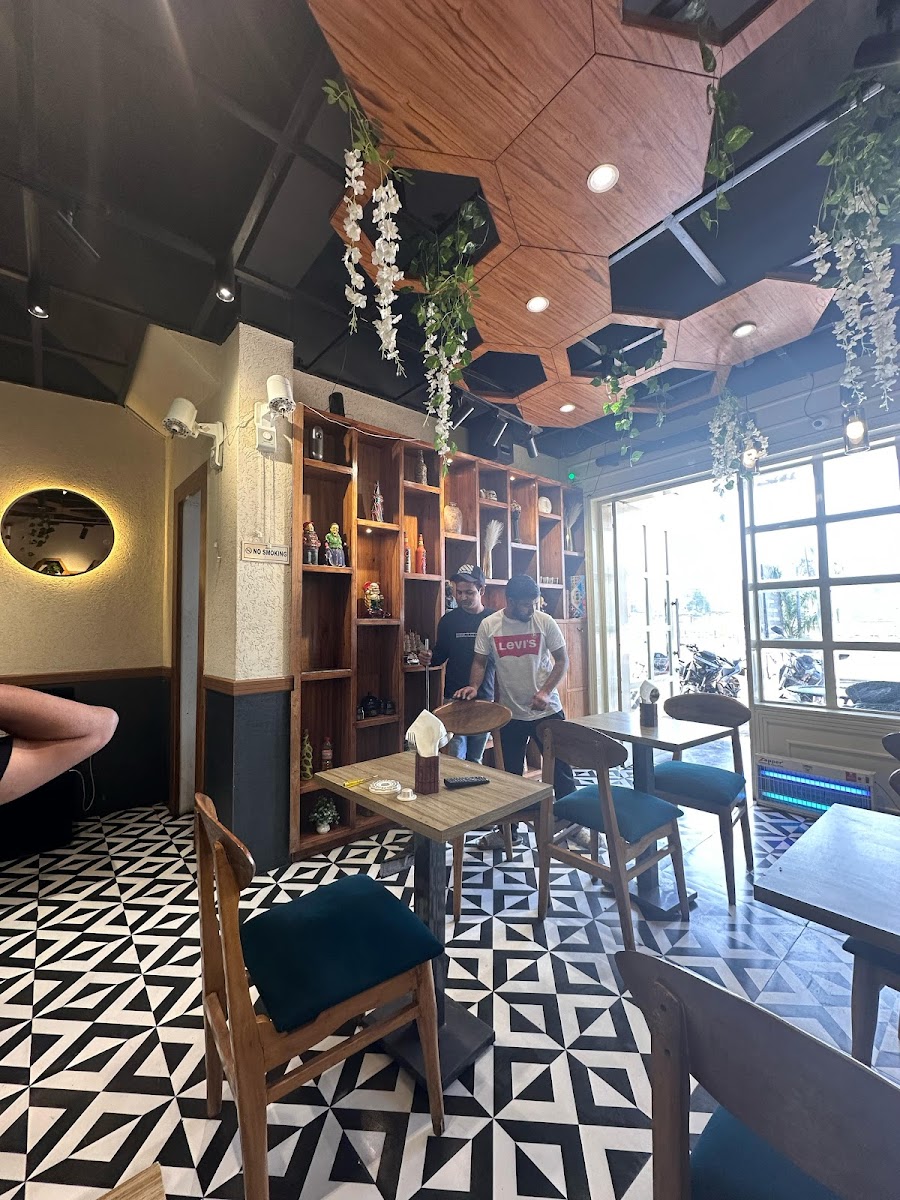 coffee studio by JNG - Photo 3