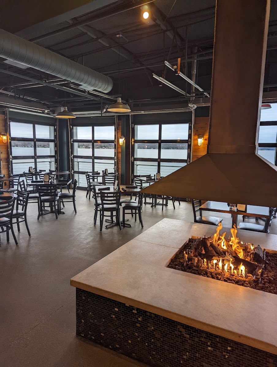 Barrel Back Restaurant - Photo 3