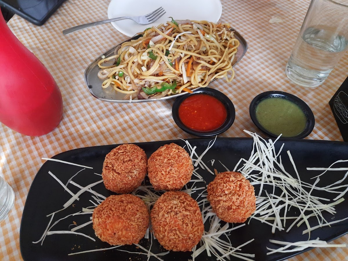 Kebabs N Curries Bhuntar - Photo 6