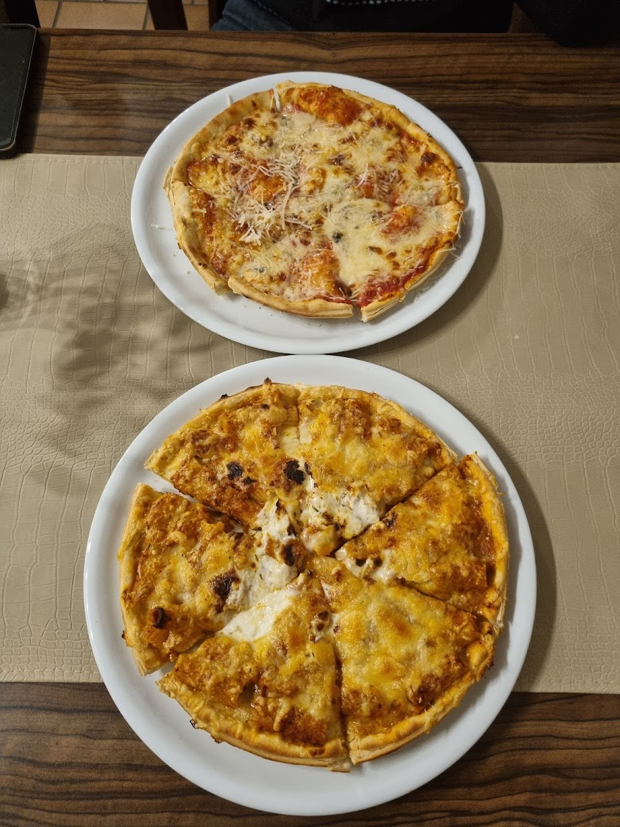 Pizzeria Yenis - Photo 5