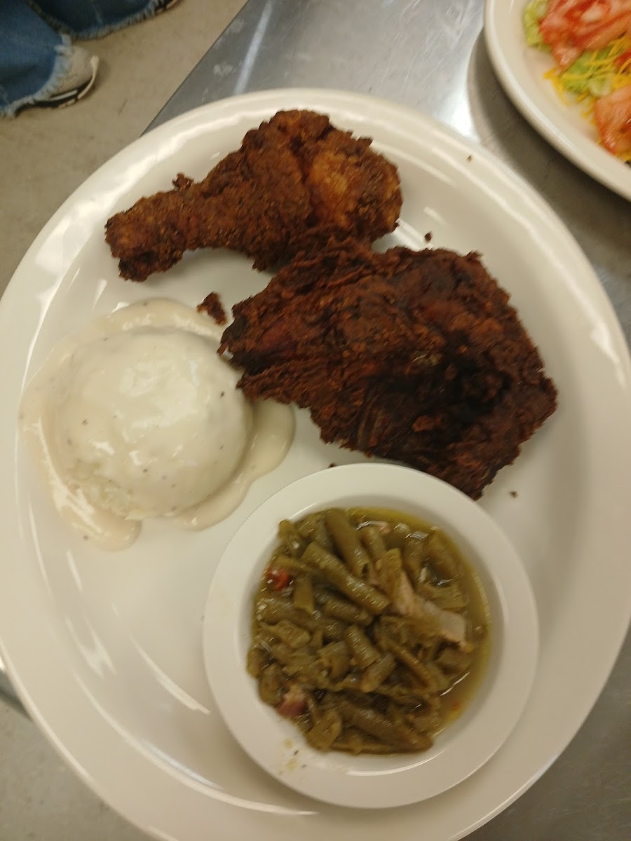 The Cowboy Cafe - Photo 9