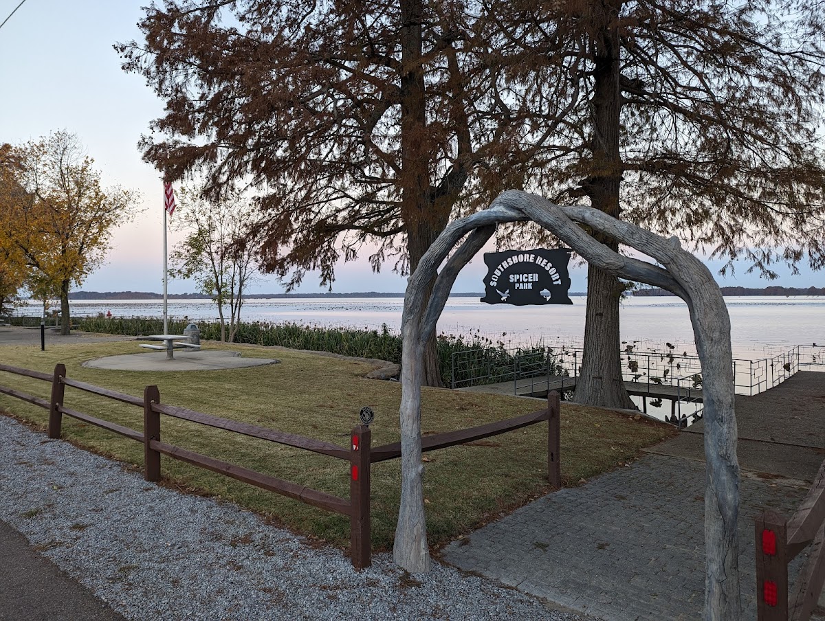 The Boat House Restaurant - Photo 7