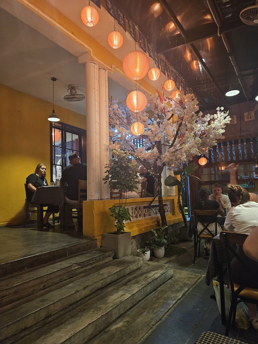 Hien Sushi Bar - Photo 2