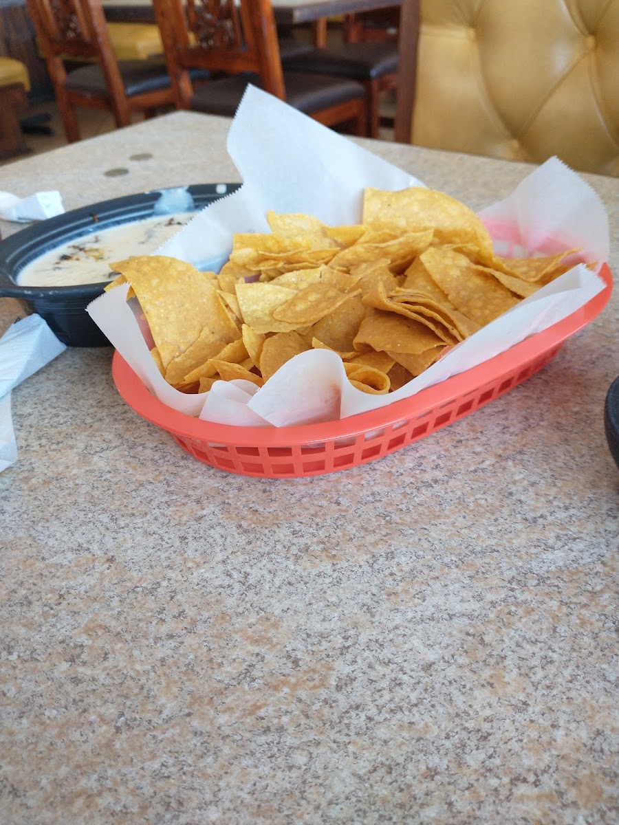 El Sarape Mexican Restaurant - Photo 3