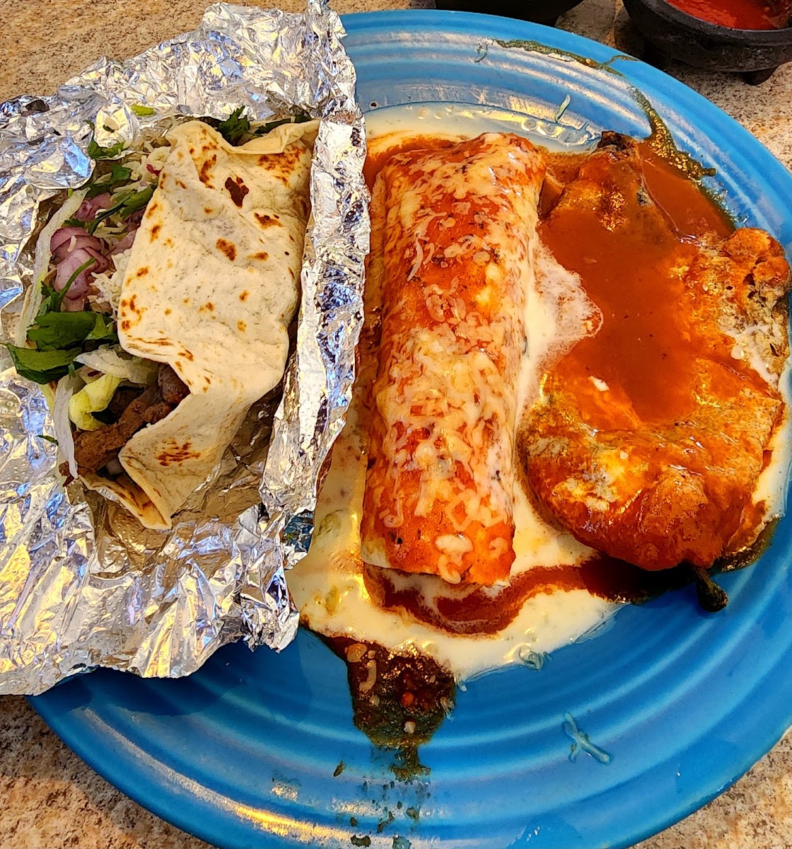 El Sarape Mexican Restaurant - Photo 4