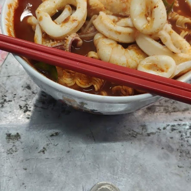 Tom Yum Noodles