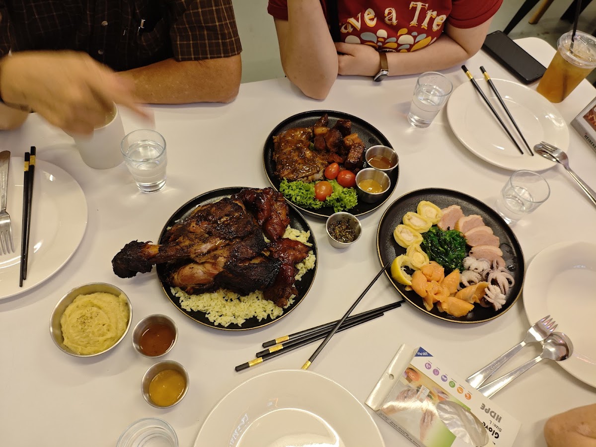 Taiping Smoke Grill - Photo 5