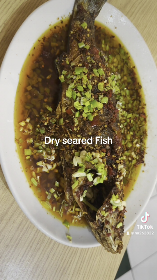 Chinese Rose - Photo 1