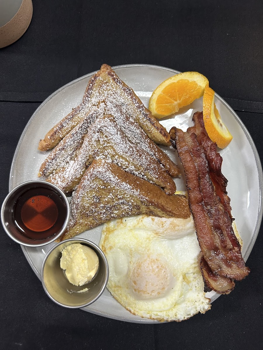 Virgil’s Cafe - Photo 4