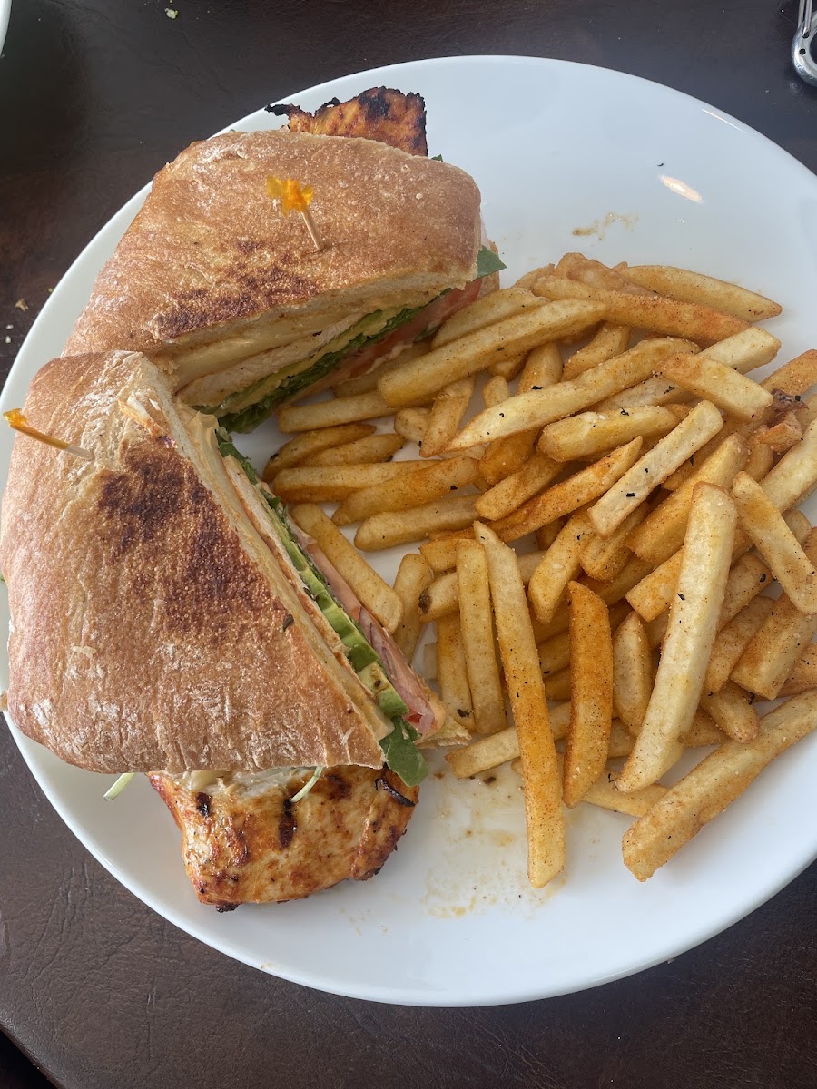 Virgil’s Cafe - Photo 7