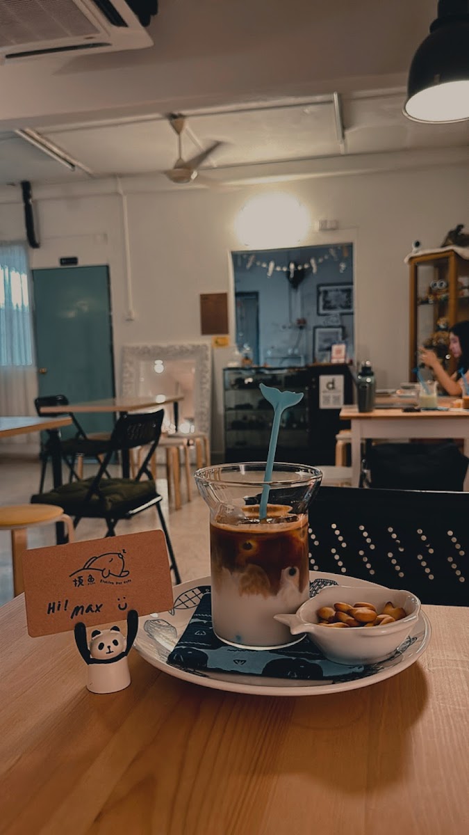 Fishing Day Cafe - Photo 6