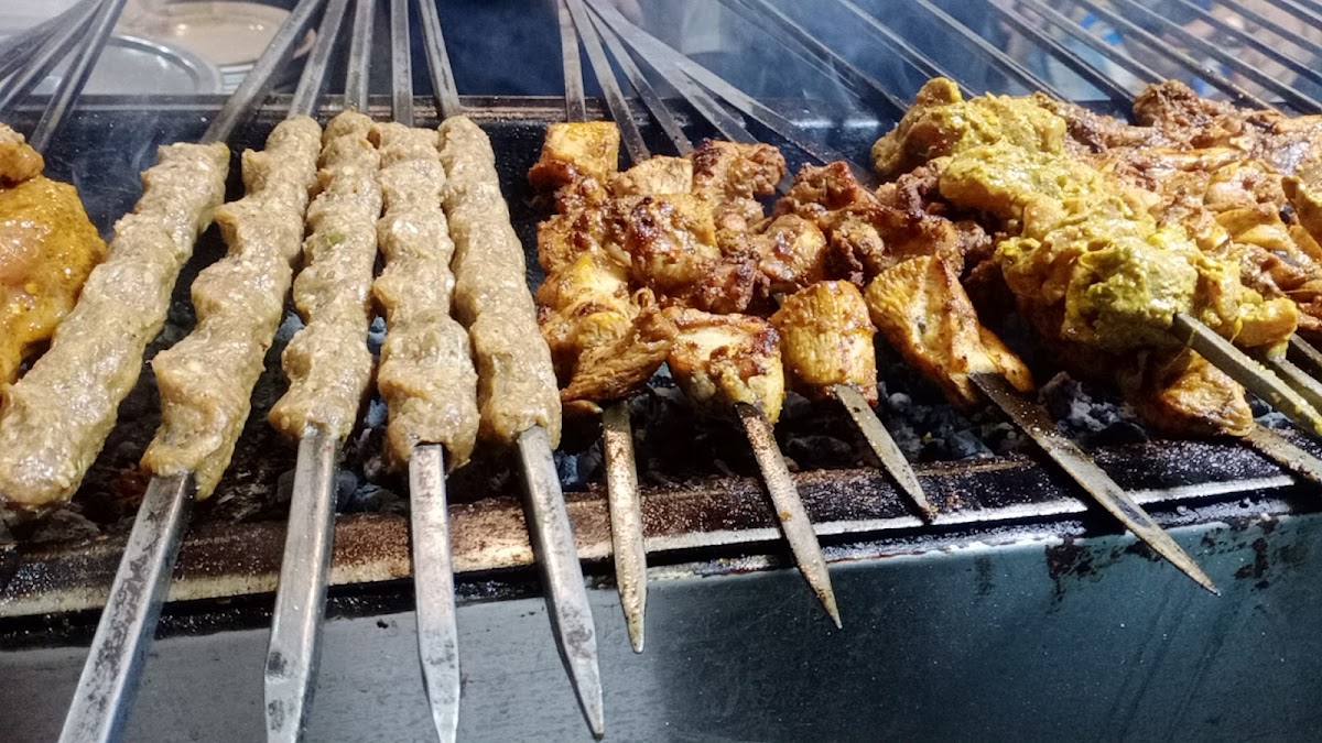 Ali Burger & Tikka Shop - Photo 2