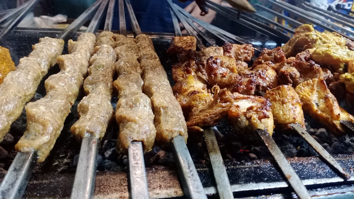 Ali Burger & Tikka Shop - Photo 4