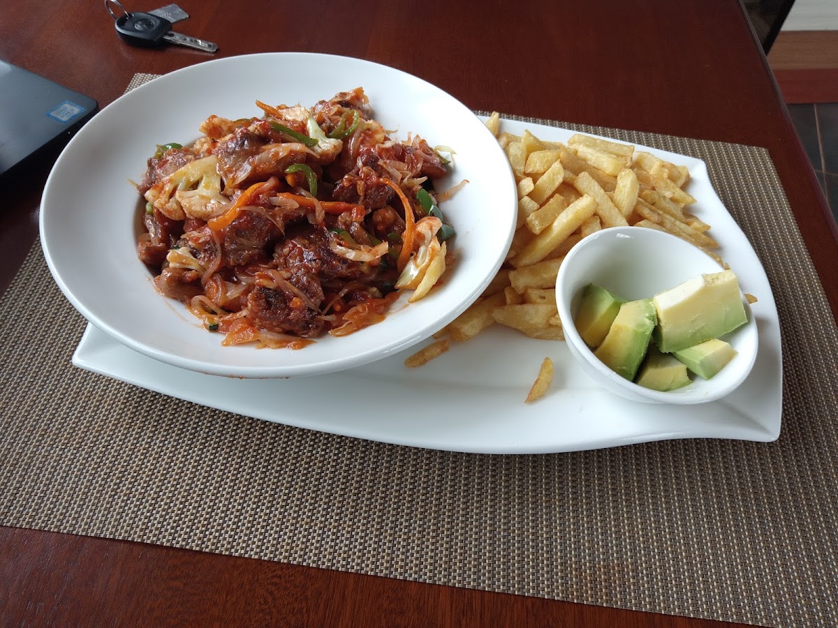 Portions Restaurant .Cafe - Photo 4