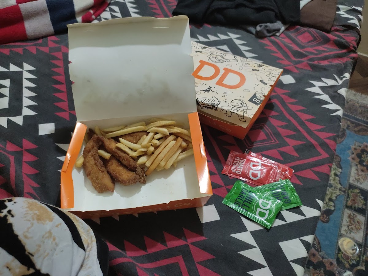 Daily Deli Co. (Model Town) - Photo 6
