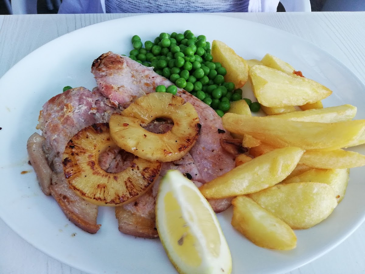 Olivos Restaurant Terrace - Photo 1