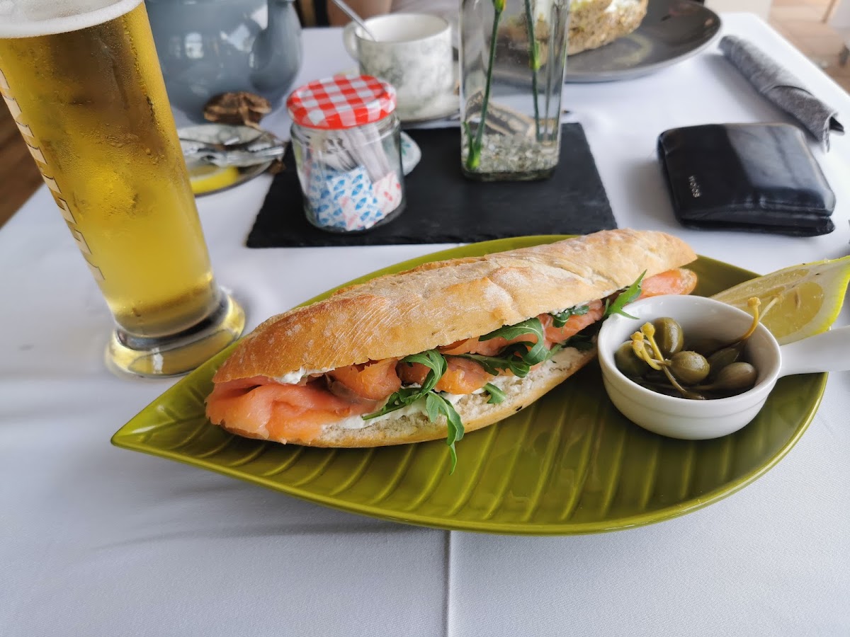 Olivos Restaurant Terrace - Photo 6