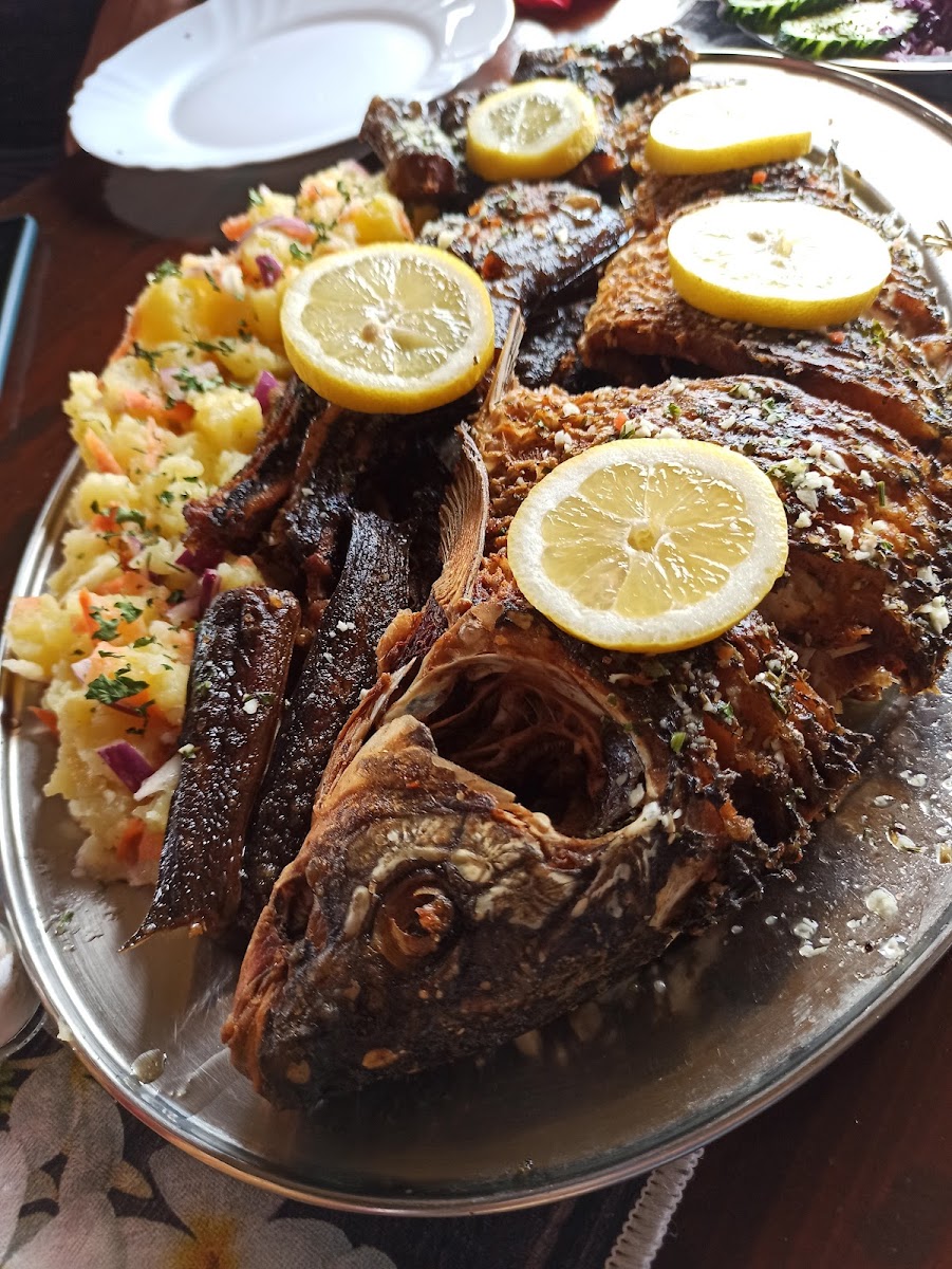Lesendro Fish Restaurant (Local Cuisine) - Photo 2