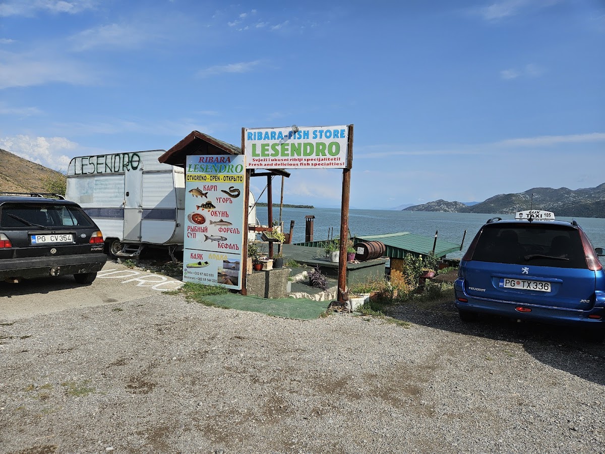 Lesendro Fish Restaurant (Local Cuisine) - Photo 5