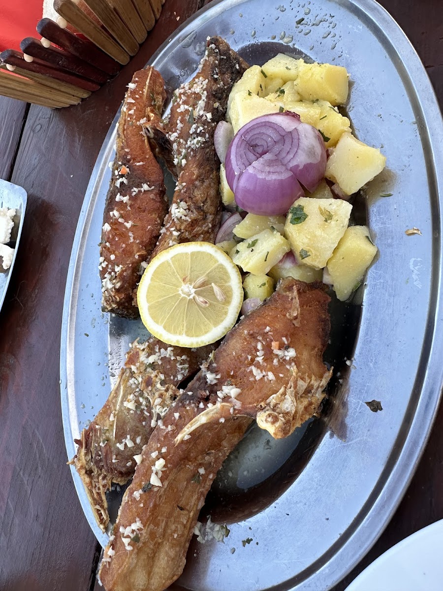 Lesendro Fish Restaurant (Local Cuisine) - Photo 7