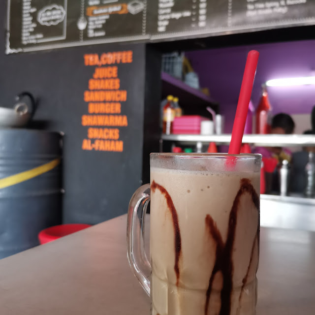 Shakes
