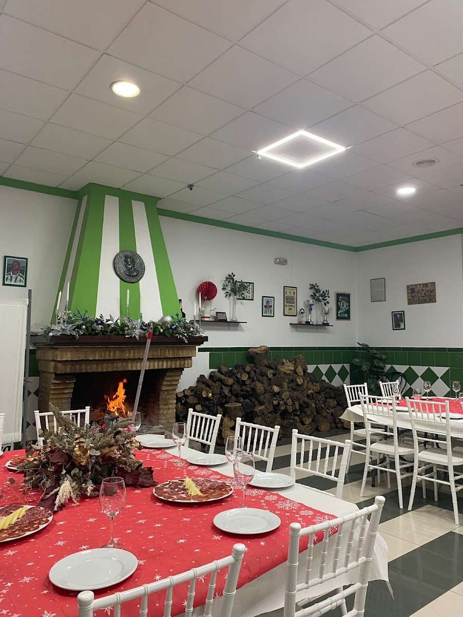 Pena Betica Roberto Rios Comidas