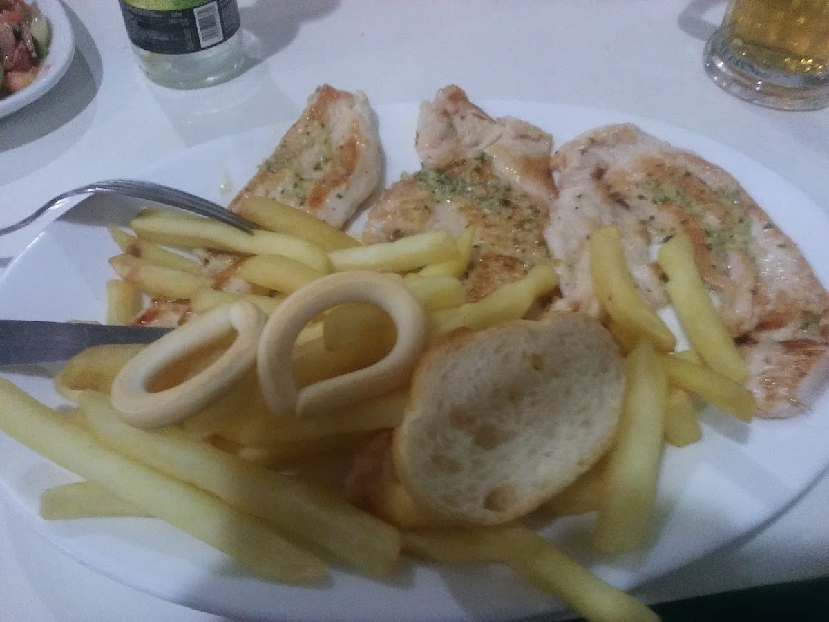 Pena Betica Roberto Rios Comidas - Photo 5