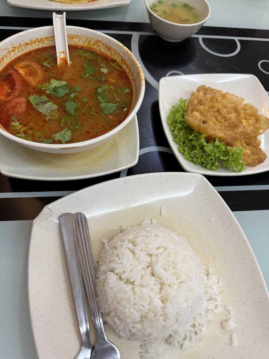 Restoran Mira Tomyam - Photo 9