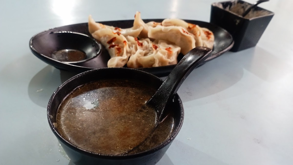Hamid's Tibetian Kitchen - Photo 5