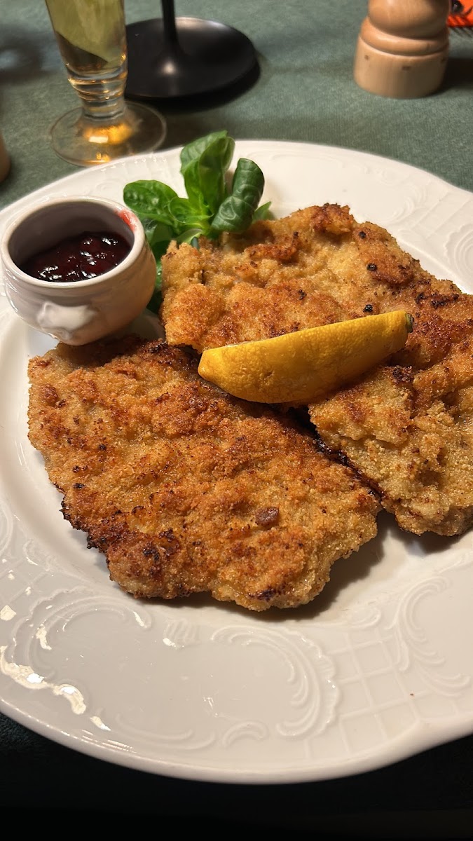 Alte Laube Restaurant - Photo 2