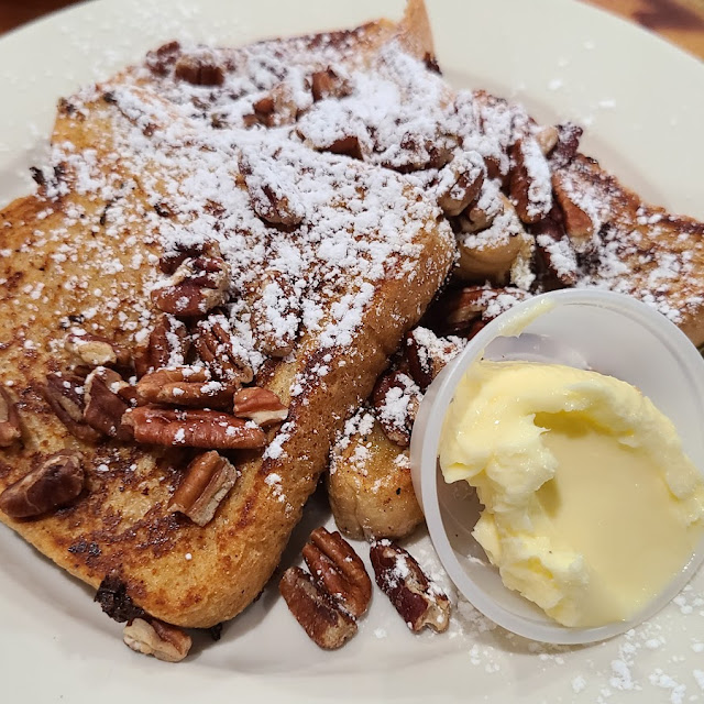 French Toast with Pecans