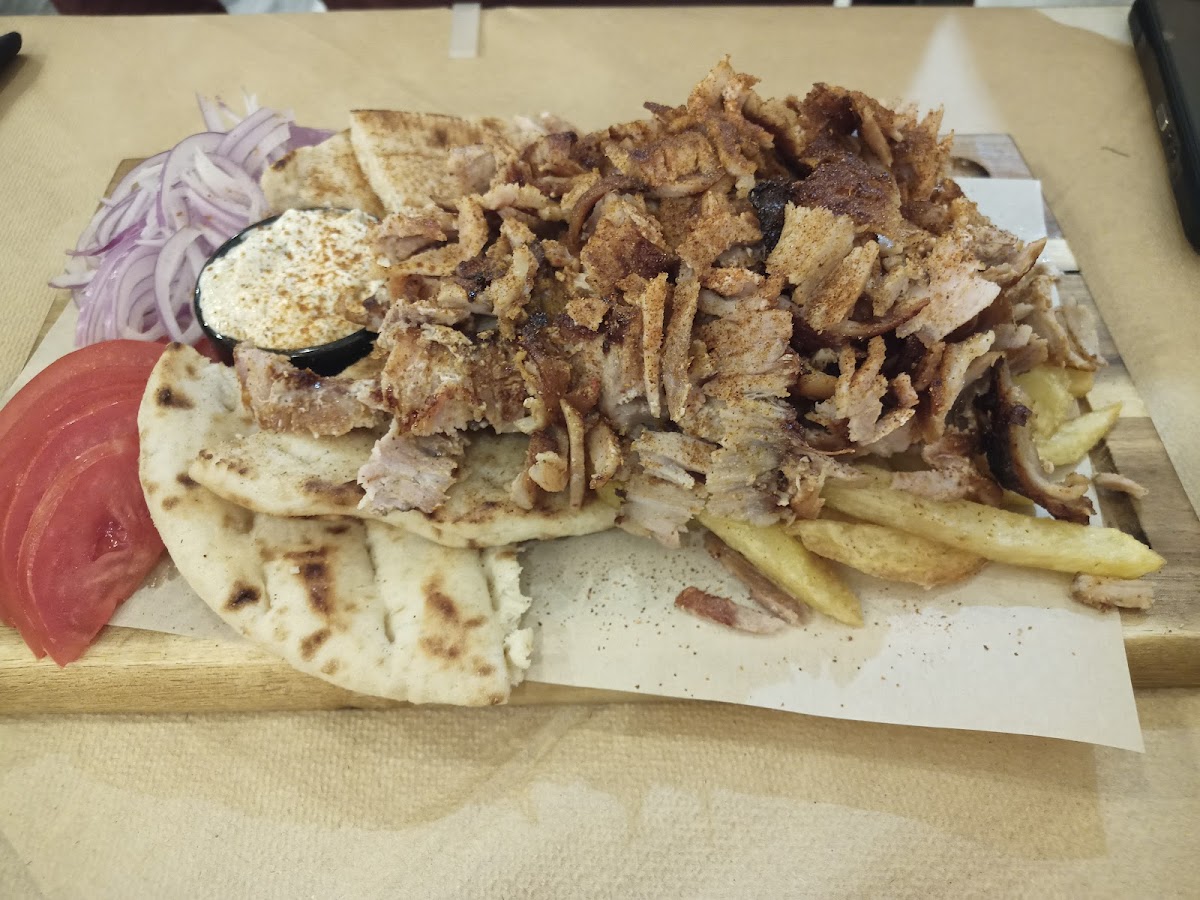 Chill 'n' Grill - Photo 1