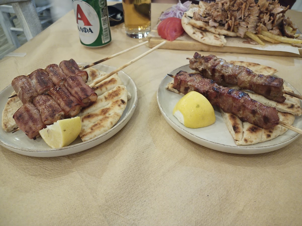 Chill 'n' Grill - Photo 2