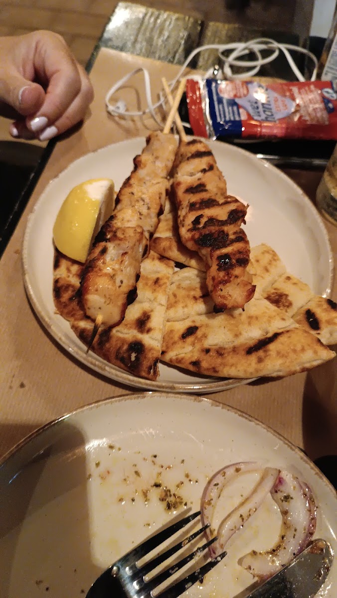Chill 'n' Grill - Photo 8