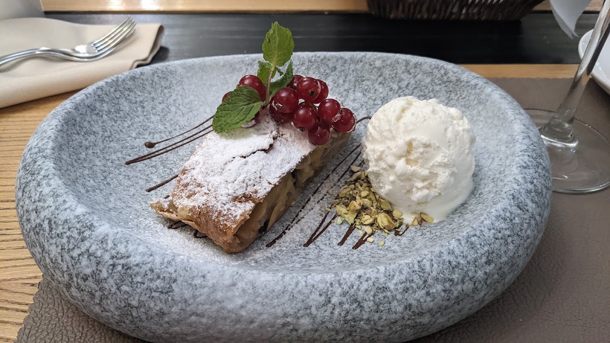 Restaurant VINOPARK - Photo 1