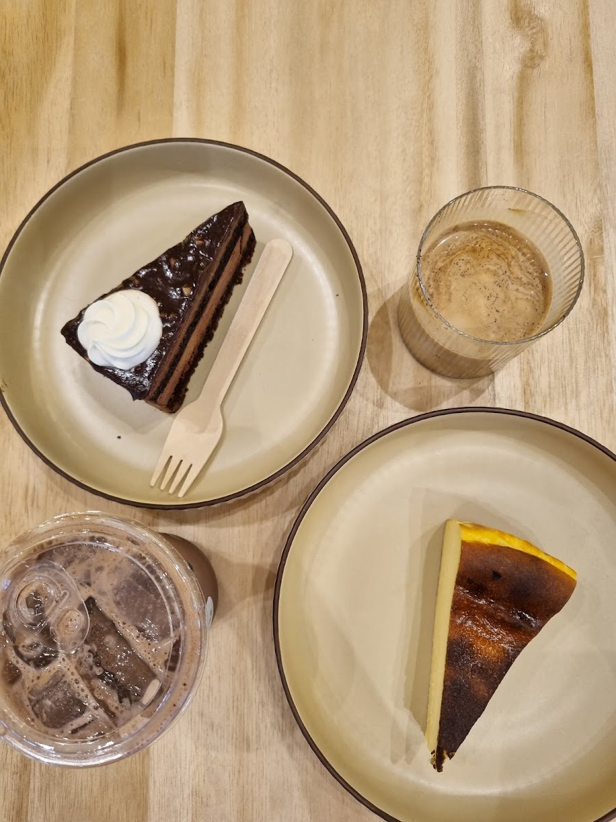 Forest Cup Cafe - Photo 8