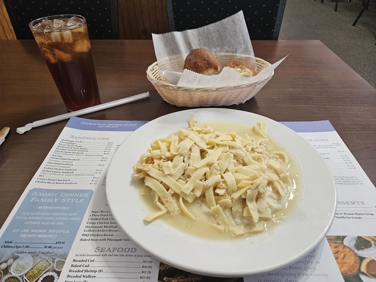 Bylers Family Restaurant - Photo 9