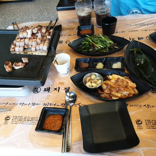 Hanam Pig House Songdo Triple Street - Photo 9