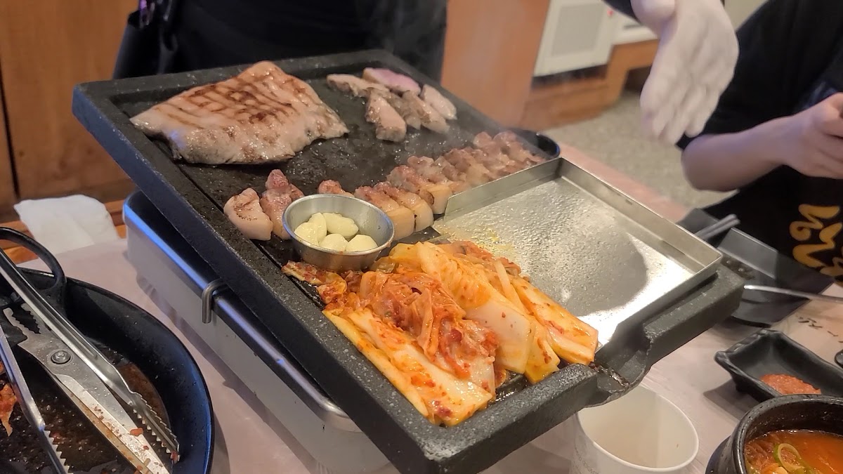 Hanam Pig House Songdo Triple Street - Photo 1