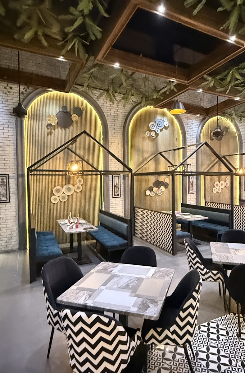 Factory Cafe - Photo 6