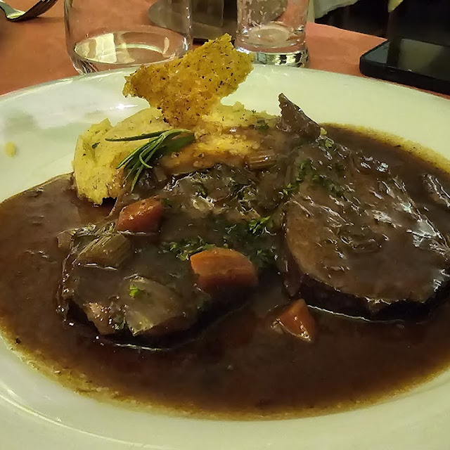 Manzo Brasato Al Merlot Con Polenta Nostrana