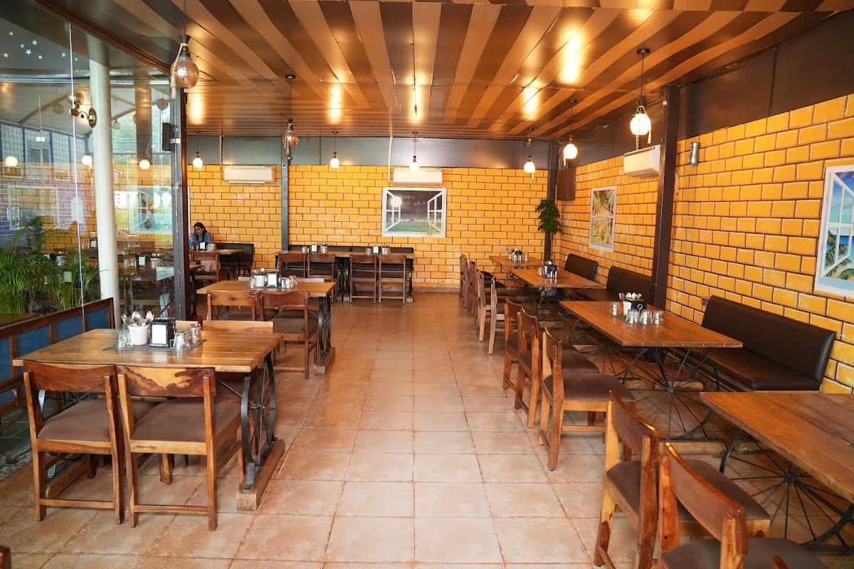 Dhaba Delight (Veg Restaurant)