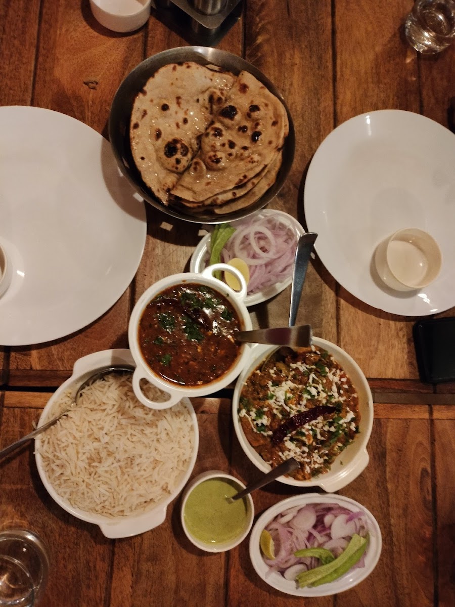 Dhaba Delight (Veg Restaurant) - Photo 4