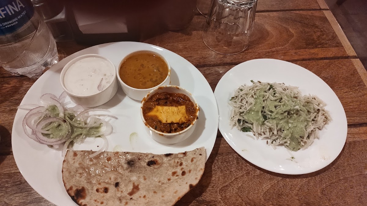 Dhaba Delight (Veg Restaurant) - Photo 8