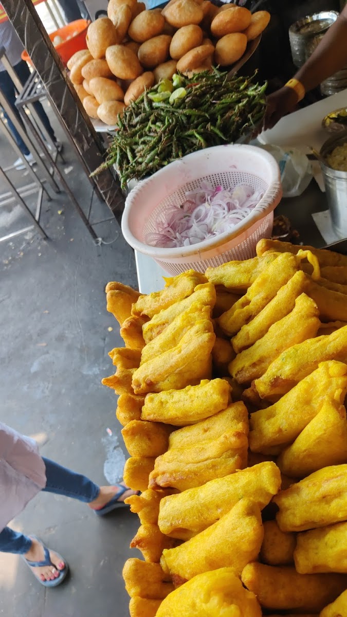 Jai Mahakal Kachori Bhandar - Photo 6
