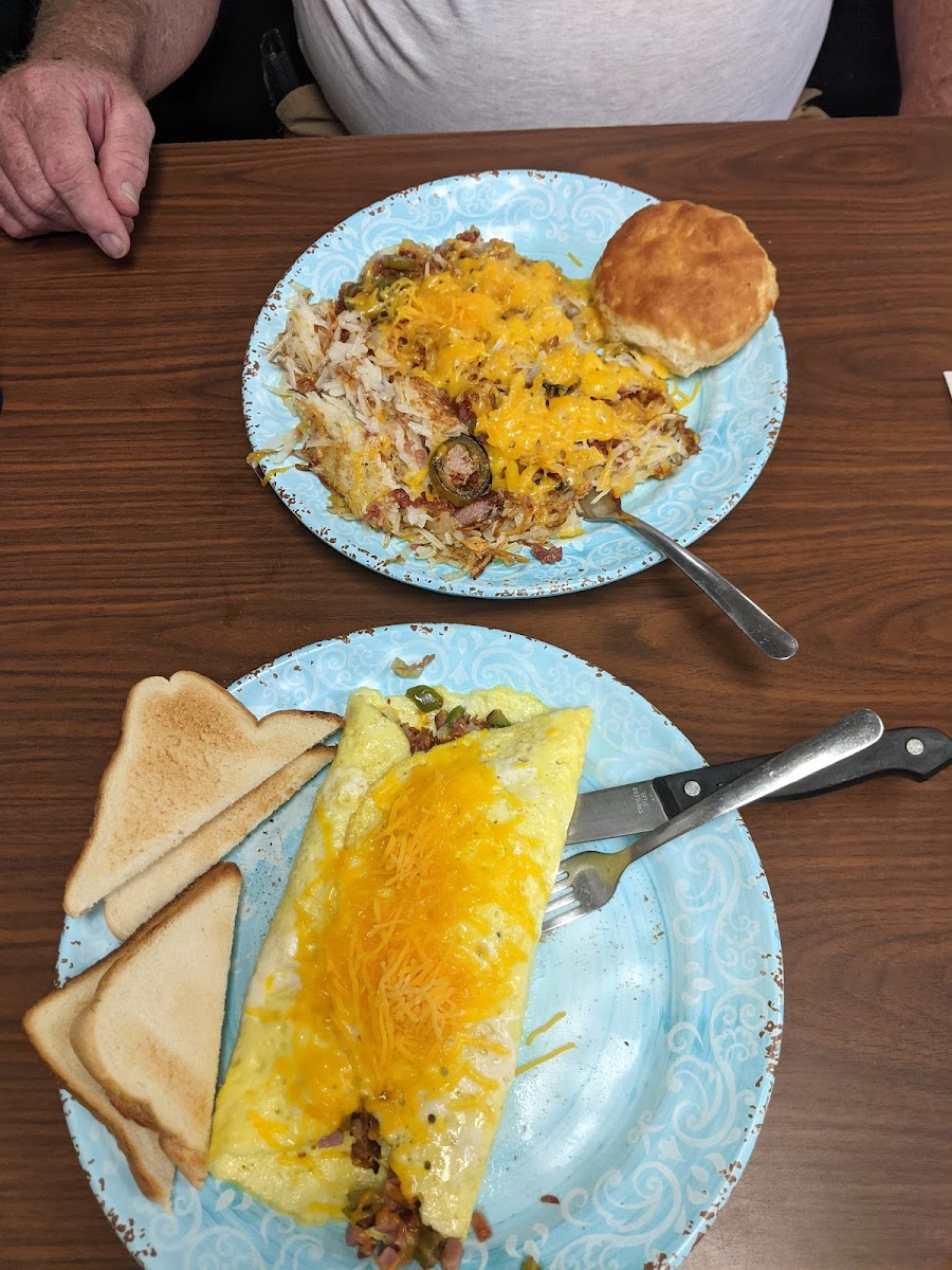 Mr. Sams Cafe - Photo 8