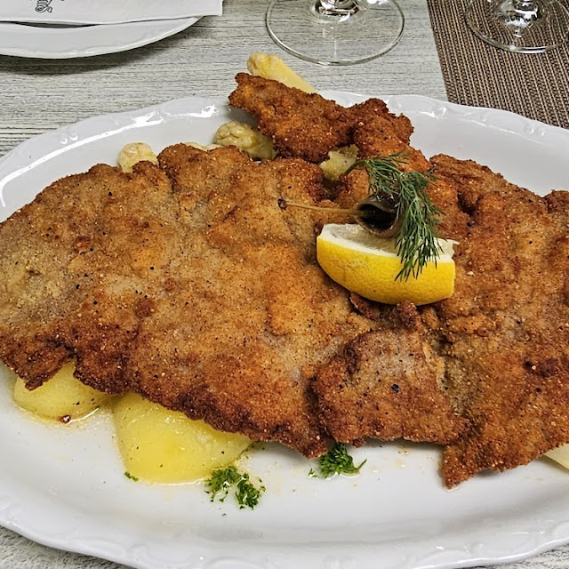 Wiener Schnitzel Mit Spargel